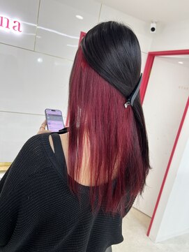 ジーナ 札幌大通(Zina) ほんのりボルドーレッド