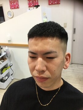 アスワ クロップカット