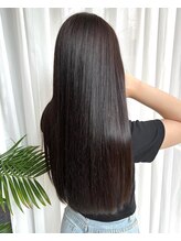 オリジナル酸熱トリートメント『emocio（エモシオ）』とは？本気で髪質改善したい方へ♪１カ月半続くと好評