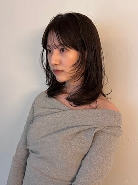 カルテ(QUARTE) ミディアムレイヤー×ブラウンベージュ