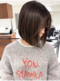 黒髪　ボブルフ　ネビージュ　小顔　ワンレン　スペインカール