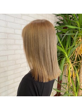 ビスイル 秋葉原店(Vis ill) 王道ベージュブランドカットレディース