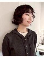 シーン バイ ラッド(SCENE by RAD)&nbsp;小顔盛りレイヤーショートボブスタイル顔まわりカット艶感