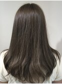 透明感グレージュカラー