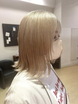 シャンプーボーイ 佐世保駅前店(SHAMPOO BOY) ホワイトベージュ