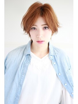 パシフィックダズールバトン(Pacific Dazzle baton) ナチュラルフェザーショート