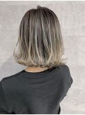 ベージュ×バレイヤージュ