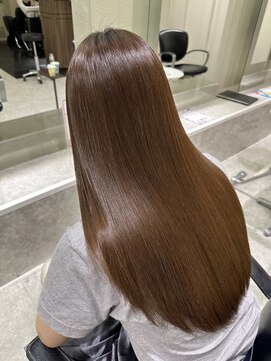 リー 尼崎(Lee) 髪質改善艶カラー 艶髪オージュアトリートメント レイヤーカット