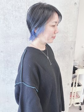 モリオ(morio) ＊前下がりショートインナーカラーひし形くびれショート30代40代