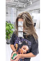 ギア(GEAR.)&nbsp;【海外風】ブロンドハイライト☆☆☆butterfly  layer