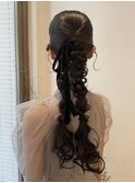 タイトツイン編みおろしアレンジ結婚式お呼ばれ参列ヘア
