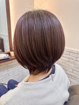 サムトゥルー(Sum True) ショートボブ