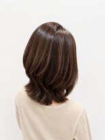シェリ(Cheri) くびれミディアムレイヤー
