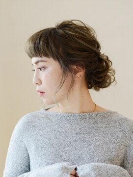 アース 本八幡店(HAIR&MAKE EARTH) 外国人風☆簡単シニヨン