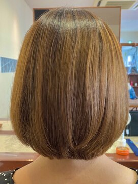 フルブライト(Full Bright) ヘアドネーション★バッサリカット綺麗目ボブ心斎橋フルブライト