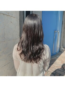 イーチ ディー ヘアーアンドトータルビューティー(each dee hair&total beauty) スモーキーシルバー