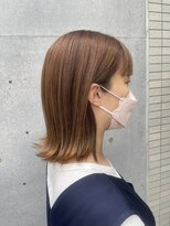 デリコ(DELICO)&nbsp;外ハネミディ×細めハイライト