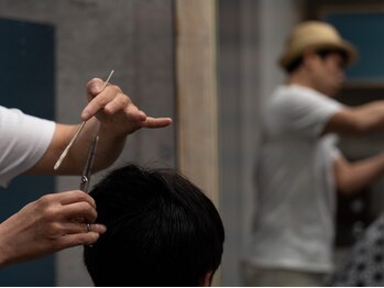 ガラン バーバー アンド ショップ(GARAN BARBER & SHOP)の写真/【四条烏丸Men'sOnly】Cut,Color,Perm,Grooming,Care。雰囲気から男を磨く,大人のオトコの為の秘密基地。