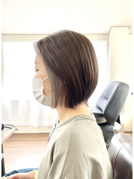 ホンネ(honne.) イヤリングカラー×ミルクティーグレージュ