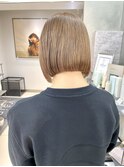 ミルクティーアッシュ/アッシュオリーブ/ブリーチなし/ミニボブ