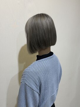 ジュリア(Giulia) グレージュボブ