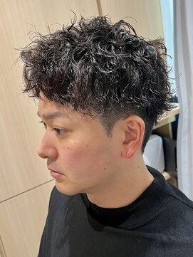 リバティシェアバーバー 銀座(LIBERTY SHARE BARBER) 【YOSHI】ツーブロツイスパ