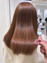 韓国艶カラーピンクベージュ前髪顔周りカットトリートメント