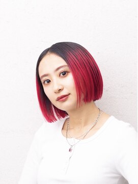 ラテ(Latte) 【内麻衣子】派手カワぱっつんボブ