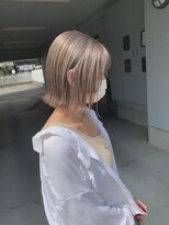 スイ(sui)&nbsp;ミルクティーベージュ×外はねボブ