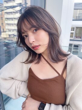 エイム(AiM) ベージュカラー/ミディアムレイヤー