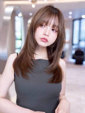 ケアリー 千葉ニュータウン中央(Carelly) デザインカラー/レイヤーカット/ウェットヘア/オリーブベージュ