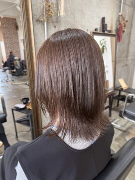 ヴィップルーム(viproom) ツヤ髪スタイルブルージュマッシュウルフイヤリングカラー