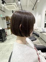 ソルバイシーループユナイテッド(soru by C-LOOP UNITED)&nbsp;大人美人丸みショートボブ白髪ぼかしハイライト川崎20代30代40代