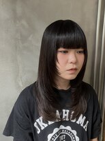アタッカ(atacca)&nbsp;ミディアムロング　レイヤー　ワンカール　ナチュラル　顔まわり