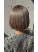 ブロンドベージュ &nbsp;切りっぱなしボブ