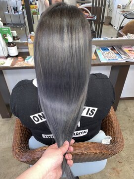 グラフティー(graffiti) シルバーアッシュカラー