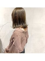 ミント(mint) オリーブグレージュで赤み除去!柔らかさ◎