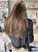 【ハイライト】ベージュハイライトバレイヤージュ白髪ぼかし