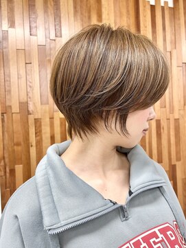イム(IMU) 王道の激かわショートカット/大人ショート
