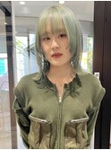 村上/ミントグリーン顔まわりカットワイドバングダブルカラー
