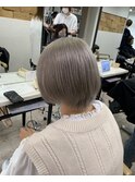 ショートボブハイトーンホワイトミルクティー所沢小手指