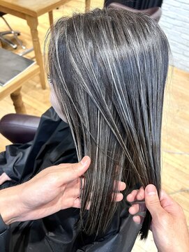 ヘアスペース リズム グリーン(Hair space Rizm green) コントラストハイライト