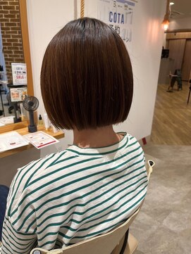ヘアーエスクールステラ(hair S.COEUR stella) 枚方樟葉ミニボブ