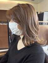 ムース 福島市店(Mousse-88-)&nbsp;ミディアムくびれレイヤー シアグレージュ