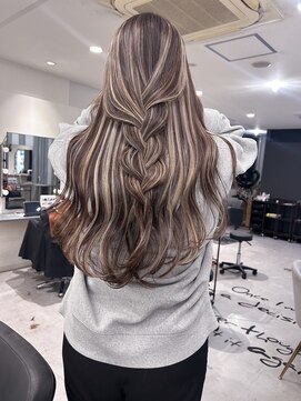 キング 枚方店(K!ng) 縮毛矯正髪質改善ハイライトレイヤーカット枚方美容室エクステ