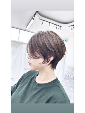 ザ ショート(THE SHORT) ★顔まわりにＳ字ライン・ショート★