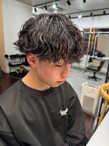 フゥ 宇都宮(FeU) メンズ波巻きスパイラルパーマシャドウパーマツイストパーマ緩め