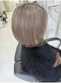 ボブ×透け感グレージュ
