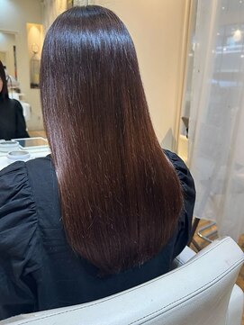 メゾンe.m.a(MAISON e.m.a) ● 秋の髪質改善！美髪レイヤーカットxくびれミディアム