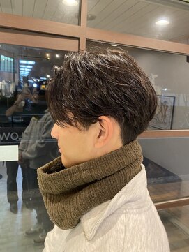 イエローコーン 金沢文庫店(YELLOW CORN) フェザーパーマ/センターパート/ニュアンスパーマ/韓国ヘア